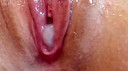 Omg omylem oplodnil jsem nejlepší kamarádovu přítelkyni s close-up creampie 😱
