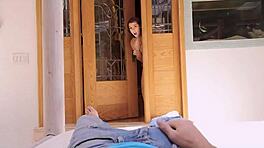 Ух, поймал брата трахающим задницу моей молодой 18+ сестры