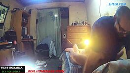 20岁委内瑞拉拉丁美女，紧致小穴第一次上阵