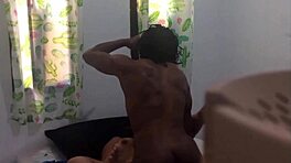 Йо, погледај овај преглед епизоде са Stellom Smeets у вол 1, разнеће ти мозак дивљом акцијом!