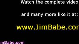 היי, רוצה לראות טין אירופית בשלישייה?