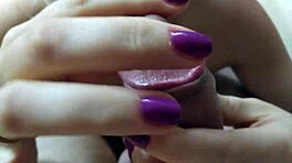 صديقة حلوة تعطي مص بعمق مذهل مع قذف في الفم. فقط هي وأنا في المنزل!