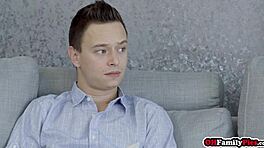 Magyar cigány tini 18+ Sarah Cute dugja mostohatestvérét! Őrült cicik!