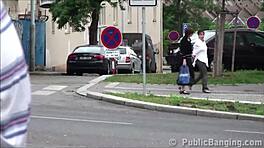 Δημόσιο γαμήσι στο δρόμο με όμορφα βυζιά της Alexis Crystal, αντίθεση με ιδιωτικές επιθυμίες