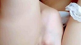 Bintang Vietnam Remaja E dalam Pertunjukan Langsung Berani