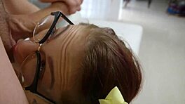 สาวใส่แว่นโดนน้ำเงี่ยนไหลหลังเซ็กซ์ปากควยใหญ่ป่าเถื่อน