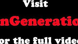 وااو، جدة تفرك صديقتها بمص وتلحس طيز ممتع!