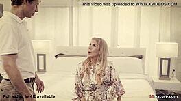 Богата gilf Ерика Лорън се свързва със старец