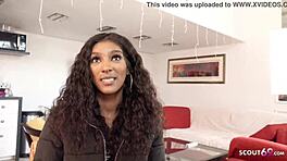 Deutscher Scout, kann diese Ebony-Bombe das intensive Straßen-Casting-Bang schaffen?