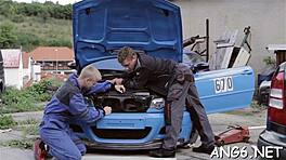 Petite Eropa Nikmati Jilat dan Fun Intim