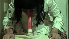 Sono un travestito bisessuale Mark Wright che ama il gioco selvaggio in garage