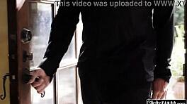 नई फॉस्टर टीन 18+ स्टेपडैडी के बड़े लंड को चूसती है और चढ़ती है पेटाइट ओरल ग्रुप में