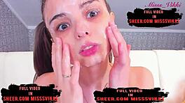 miluju být nezbedná, když rodiče nejsou doma