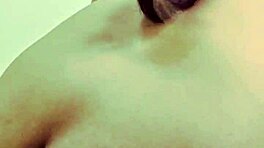 데시 틴 18+ 핫 걸이 바이럴 섹시 비디오에서 자랑해