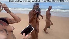 Ik ging naar het nudistenstrand met lekkere wijven die totale hoererij doen! 😈