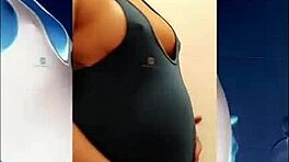 yo, sprawdź tę gorącą hiszpańską ciężarną laskę! jest napalona i prawdziwa w domowym lesbijskim akcji.