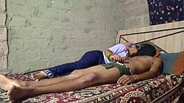 ζεστός ινδός desi κουνιάδος γαμάει κουνιάδα σε καυτή δράση υπνοδωματίου