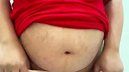 Cítím se tak lákavá a vzrušená s těhotenským thajským bříškem, nemůžu odolat dotýkání.