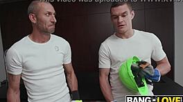 Shalina devine boruları tamir ettiriyor. Max Dior ve Luca Ferrero eğlencesine katılıyor.