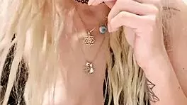HD video an example of the world’s hottest porn star Alina and her eating ice cream and f**king herself