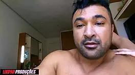 Handjob and pussy licking in a hot video where a dirty old man gets with it