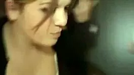 amateur teen 18+ explores herself solo