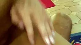 Petite amateur pov rides