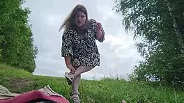 18-year-old chubby goddess in a footjob outdoor