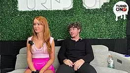 Zoey Lunas Wilde Rit in Tesla Autopilot