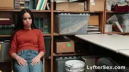 Teenager offer sex for freedom after shoplifting