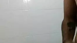 rico baño with big teen cock