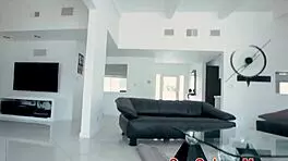 Teen stepsister sucking dick 😏