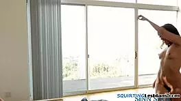 Teen lesbian rides strapon, squirts passionately