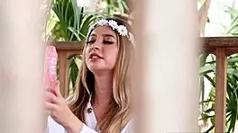 Quinn Wilde Sucks Sean's Huge Hard Cock!