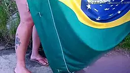 Girls squirting in Guarujá with big tits