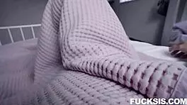 hot stepsister skylar vox blows her stepbro