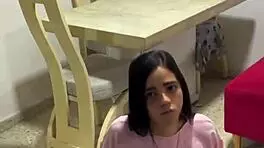 jovencita de 18 en su primera porno