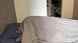 Amateur couple rides big cock in morning sex under savannah