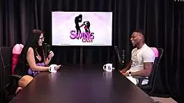 Inês Ventura's wedding godfather in sheer red