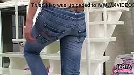 Teen curves fill out jeans