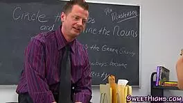 Jizzed on teen 18+ coed in uniform after blowjob 😏