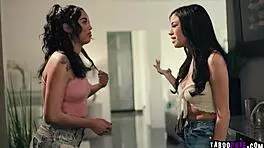 Is Ricky Spanish Thrusting Savannah Sixx's Pussy Like a Spreadeagle?