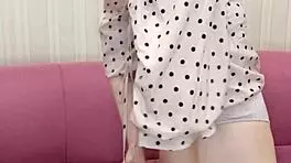 i'm a shy virgin cumming so hard