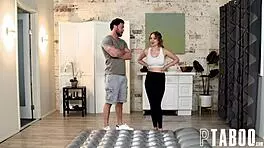 Quinn Wilde blows Seth Gamble in hardcore reality scene 😏