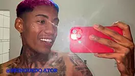 Fried brain naked blonde girl takes a sexy shower