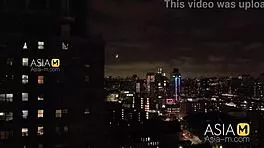 Young boyfriend licks her to orgasm