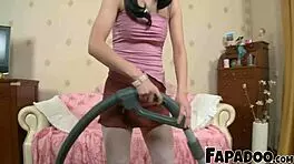 9 inch dick fucks the 18yo slut with oral and anal 😜