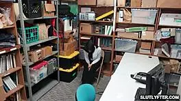 Ella Knox succumbs to big cock