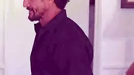 How Beautiful young stepdaughter receives a cumshot in high definition