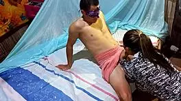 Cum swallowing Stepmom fulfills 18 years’ old stepson’s desires